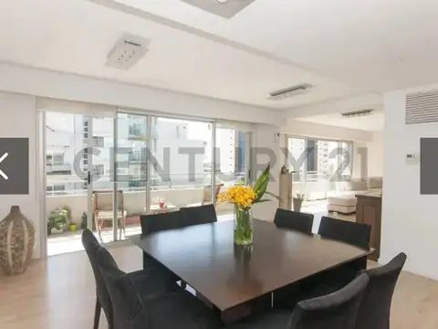 Departamento en Venta con 4 cocheras