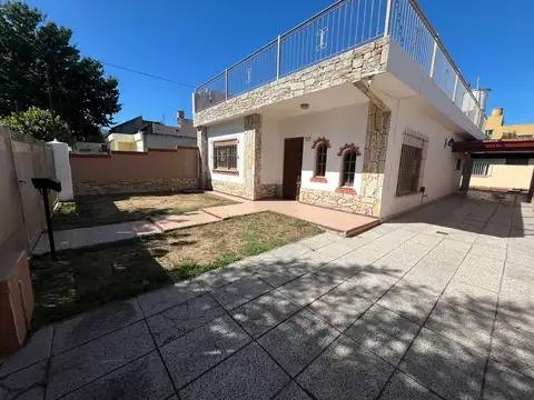 VENTA CASA 4 AMB-HURLINGHAM-V. TESEI-APTA CRÉD.