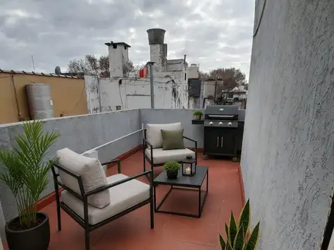 Departamento tipo duplex -3 Ambientes con balcon y terraza propia- sin expensas