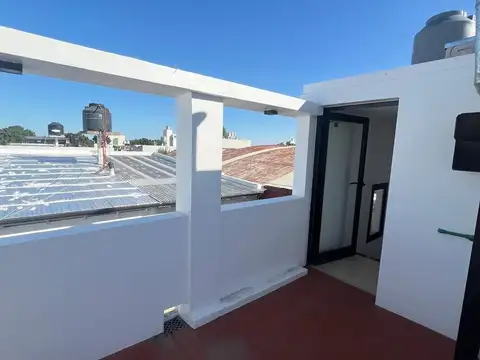 PH en venta - 2 Dormitorios 2 Baños - La Plata