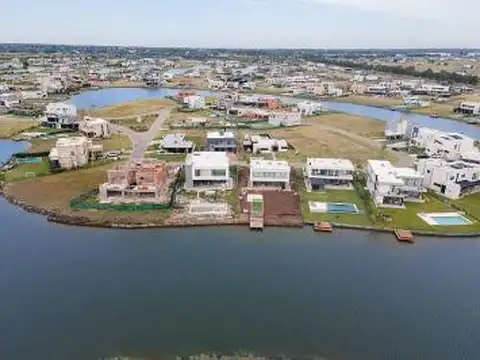 Terreno en Venta de 1037,0 m2