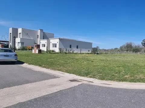 Terreno en Venta en San Sebastián, USD 7.500