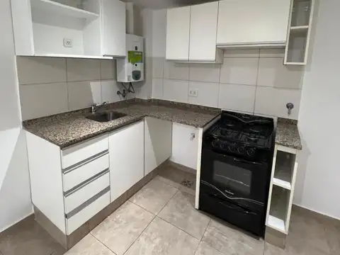 Departamento en Alquiler en Tiro Suizo, $ 410.000