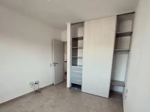 Departamento en Alquiler en Tiro Suizo, $ 380.000