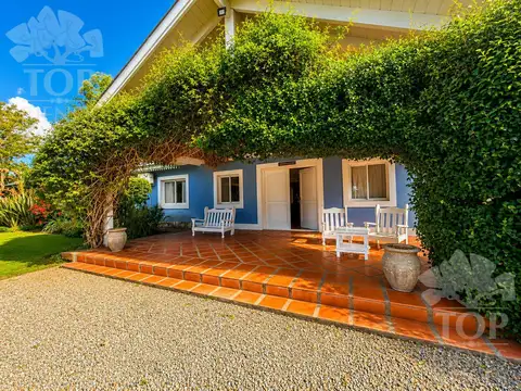Casa 7 ambientes con 7 baños