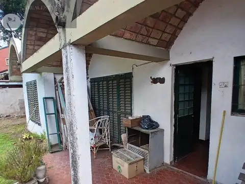 Casa en Venta con 5 cocheras