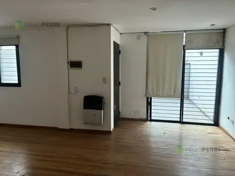 MONOAMBIENTE CON PATIO EN ALQUILER, LA PLATA