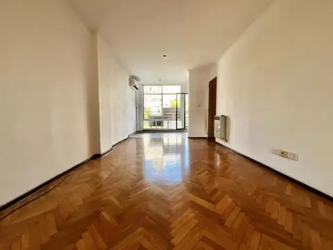 Blvd. Oroño 100, Piso 5