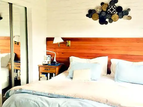 Casa 7 ambientes con 4 baños