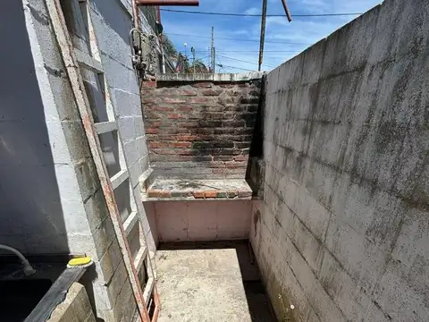COMPLEJO DE DEPARTAMENTOS Y/O LOCALES