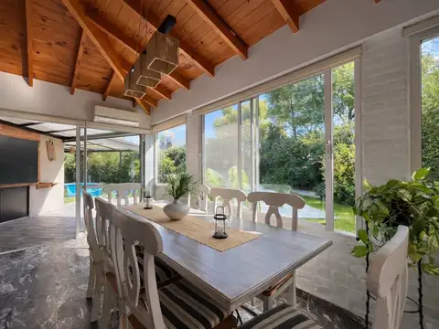 Casa 4 ambientes con 3 baños