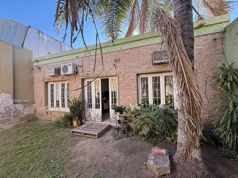 VENTA DE CASA EN CALLE PEDRO LEON GALLO