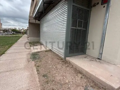 Juan Bautista Justo 100, Piso 0