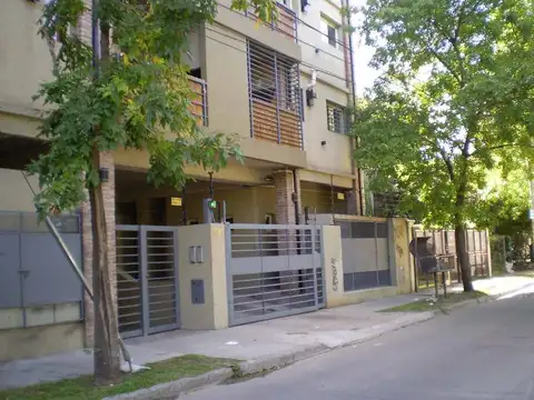 ALQUILER DEPARTAMENTO DE 2 AMBIENTES CON COCHERA