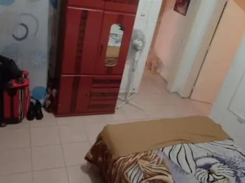 CASA C/DEPTO EN MORENO