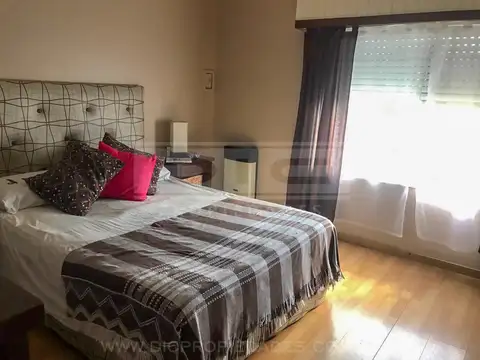 Depto Tipo Casa en Venta con 1 cocheras