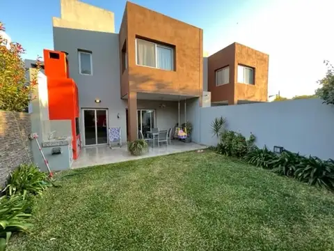 Duplex 3 dormitorios en venta Tejas del Sur 