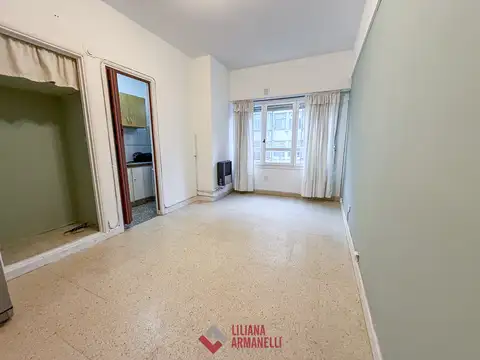 1 AMBIENTE A LA CALLE. FALUCHO Y TUCUMAN.