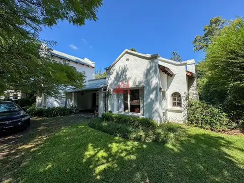 Casa en Venta con 1 cochera