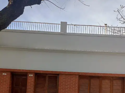 EXCELENTE PH 3 DORMITORIOS AL FRENTE