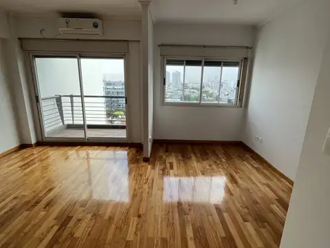 Avenida San Juan 4200, Piso 8