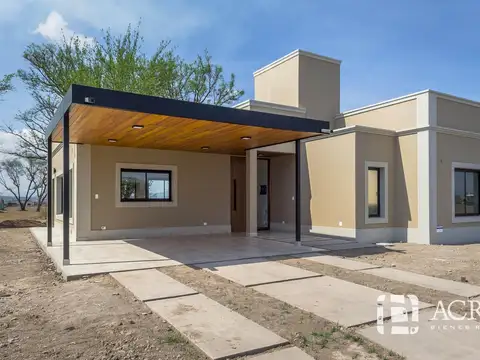 Casa a Estrenar en Venta en La Verbena, Salta Capital
