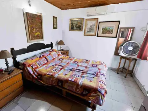 CASA 2 AMBIENTES EN VENTA QUILMES OESTE CON PATIO