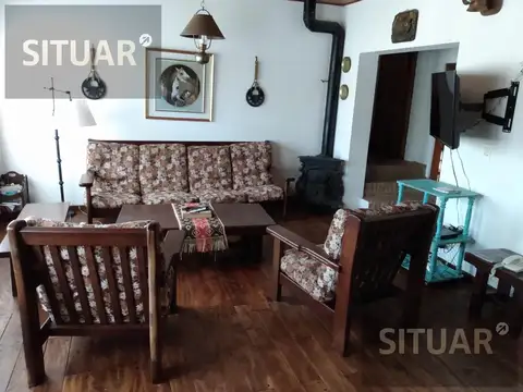 Casa 6 ambientes con 4 baños