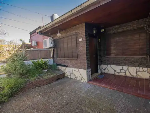 Dúplex de 3 ambientes en alquiler, en Martínez.