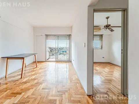 Departamento en venta 2 ambientes con balcon y vista abierta en Ramos Mejia - Apto credito