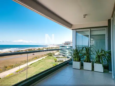 PENTHOUSE EN TIBURON TERRAZAS OCEANO, 4 SUITES Y SERVICIO, PUNTA DEL ESTE, RINCÓN DEL INDIO. EN VENTA