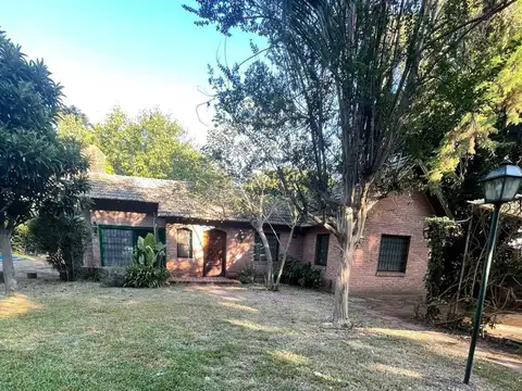 Gobernador Arena e Ibera 900