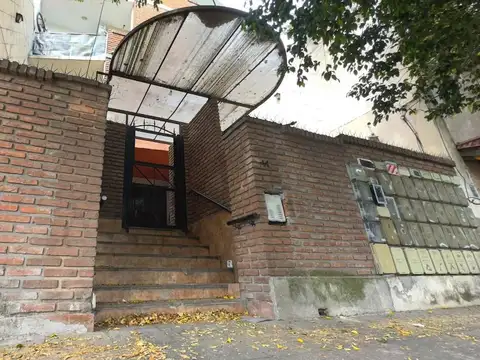 Av. La Plata  al 4100