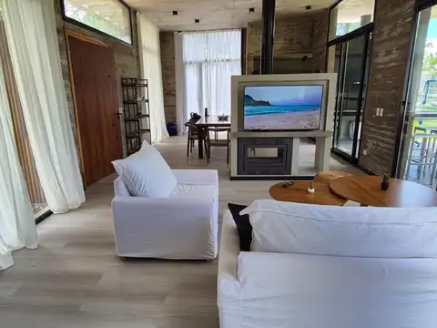 CASA A ESTRENAR EN VILLAROBLES – SERENA | PINAMAR