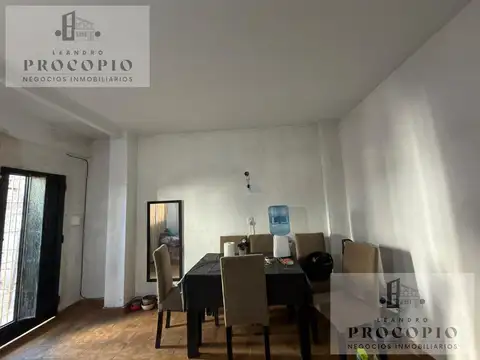 Depto Tipo Casa en Venta con 1 cocheras