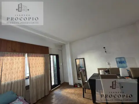 Depto Tipo Casa 2 ambientes con 1 baño
