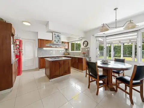 Casa en Venta en Barrio María del Parque Ituzaingó