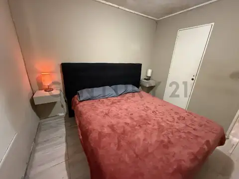Casa 2 ambientes con 1 baño