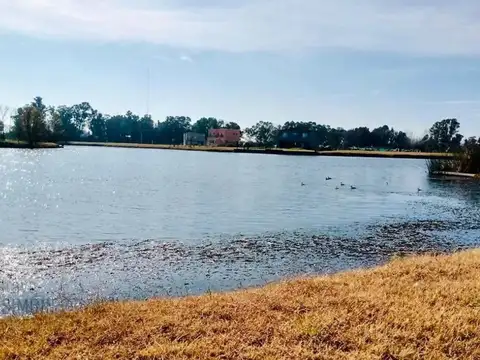 Lote de Terreno al LAGO en Barrio Privado Santa Isabel Ingeniero Maschwitz