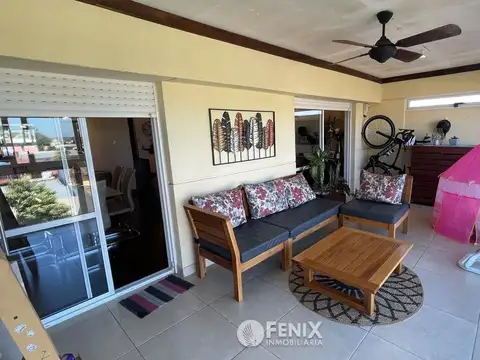 TRIPLEX EN VENTA DE 2 DORMITORIOS EN BARRIO ALTA GRACIA (CF1407)