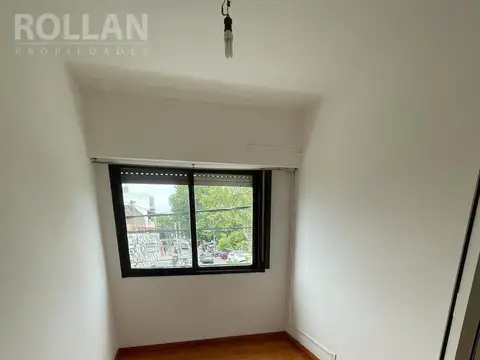 ALQUILER DEPARTAMENTO DE 3 AMBIENTES EN CARAPACHAY CENTRO COMERCIAL