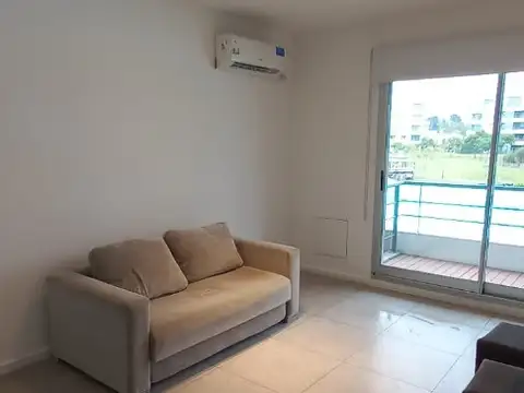 Departamento monoambiente en alquiler. Lagoon Pilar