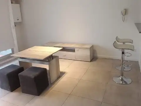 Caamaño 1100, Piso 1