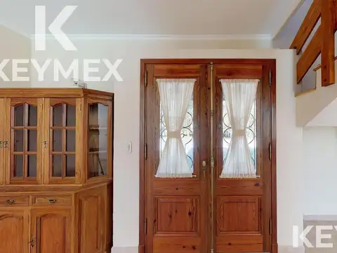 Casa 4 ambientes con 3 baños