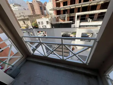 Departamento en Alquiler en Alto Alberdi, USD 650.000