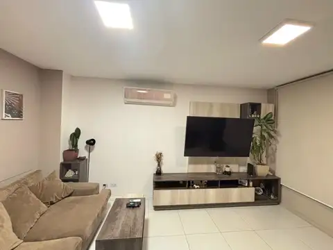VENTA CASA 3 AMBIENTES TRIPLEX V.LUZURIAGA PERMUTA