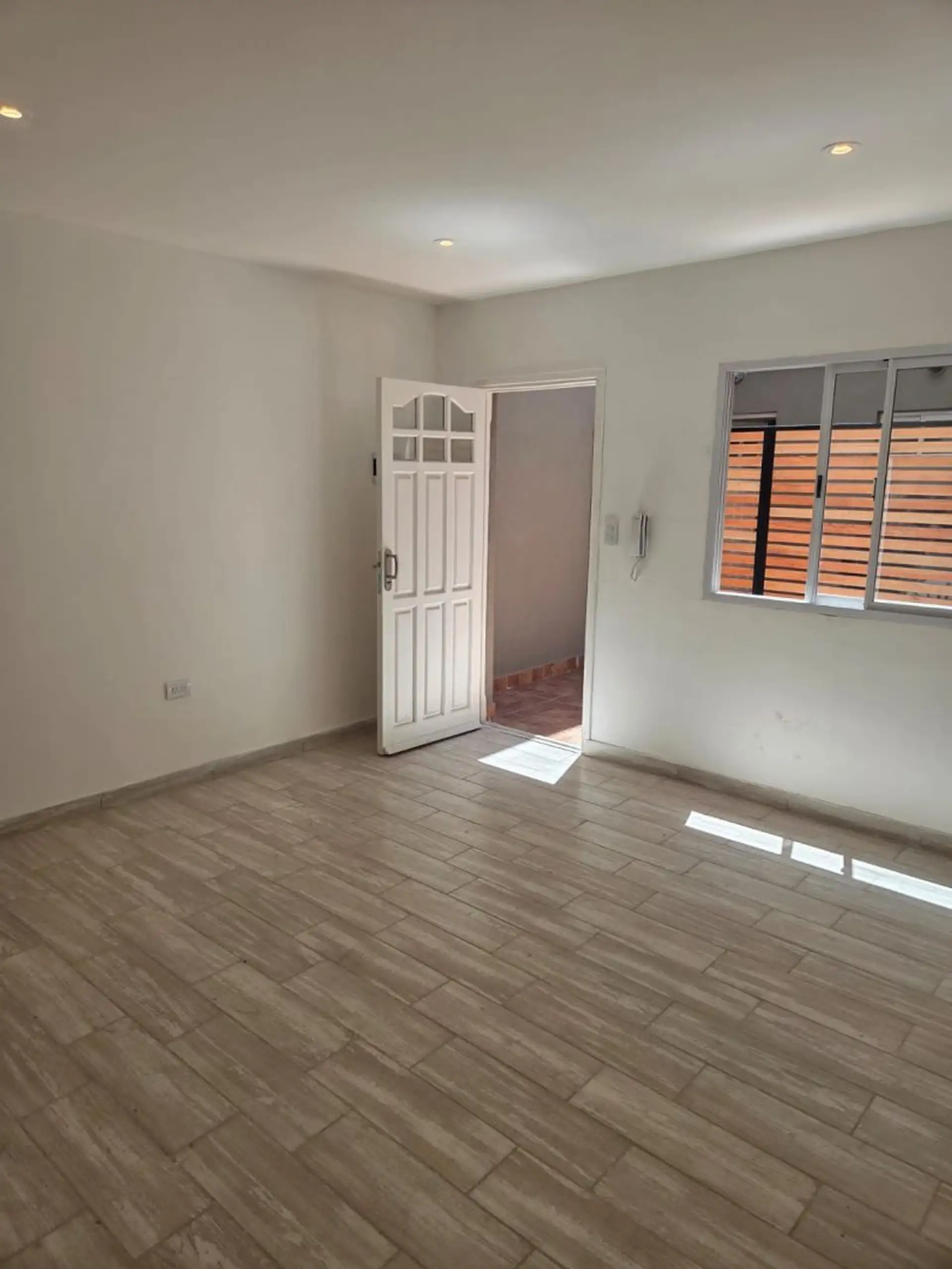 PH 2 AMBIENTES A ESTRENAR CON PATIO, VILLA PRIMERA