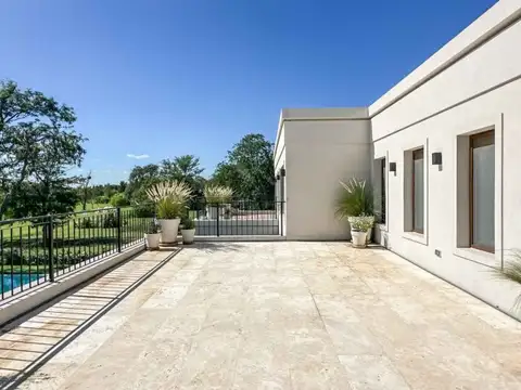 VENTA CASA 6 AMB CON PILETA - ESTANCIAS GOLF CLUB