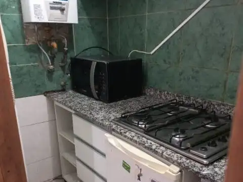 Palermo, Charcas 4300, piso 3, 1 amb, 30m2, u$s 500 + expensas ( aprox $ 100,000) + servicios....