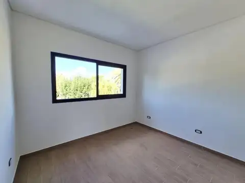 DUPLEX VENTA ITUZAINGO
